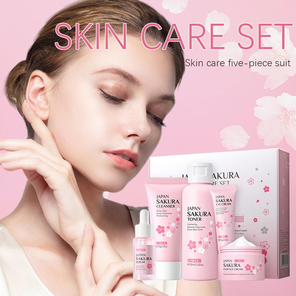 Large Satin Hair Claw Korean S - Korean Daily Lifestyle recension och pris